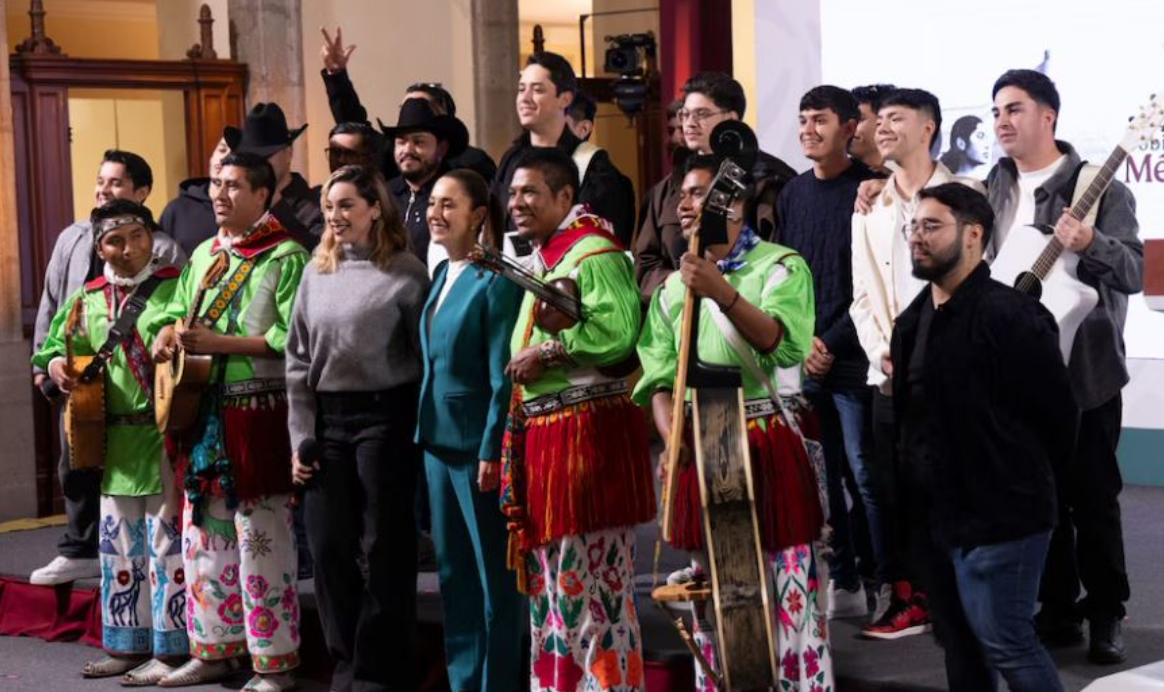 Claudia Sheinbaum rinde homenaje a los migrantes en su día: “Los mexicanos que están en EEUU son héroes y heroínas”